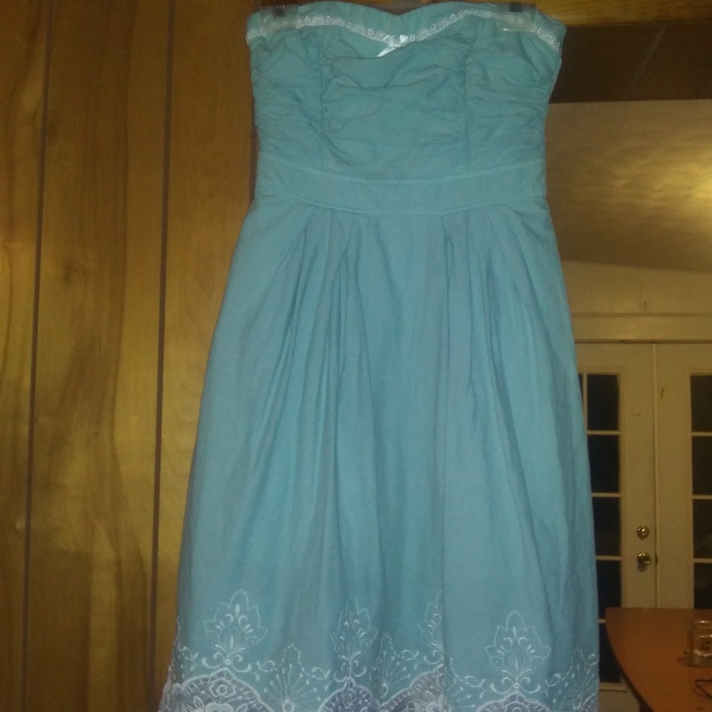 Strapless dress